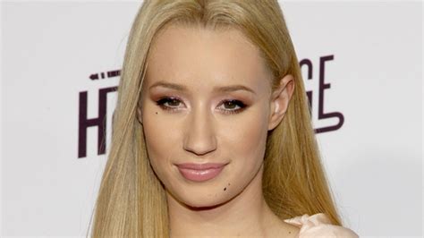 Iggy Azalea Being Sued For Divorce But She S Never Been Married