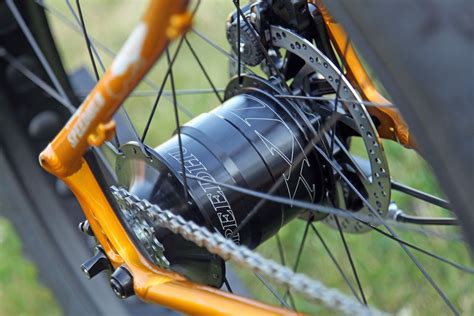 rohloff  axle rear hub  upgrades cyclingaboutcom