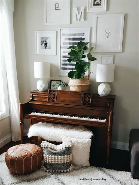ways  decorate   piano  images piano room decor