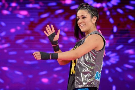 Bayley Beats Mickie James Dana Brooke To Earn Team Raw Spot For