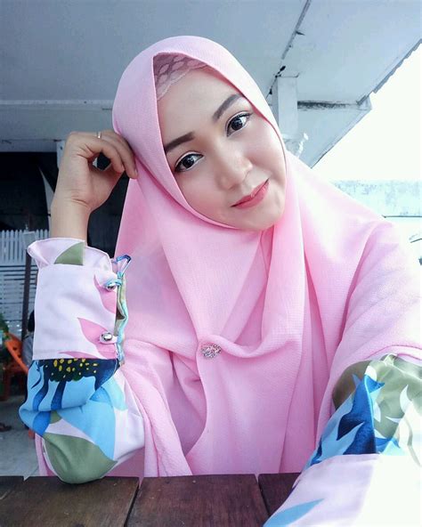 gambar cewek jilbab cantik indonesia cantikamagz