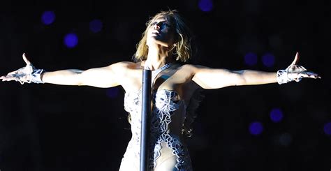 jennifer lopez s pole dance at super bowl 2020 was the moment of the