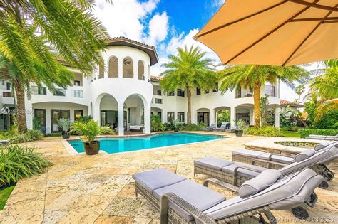 home   day peek   ultra luxury waterfront mansion  miami