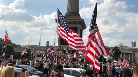 trump supporters turn   london  day  protests fox news