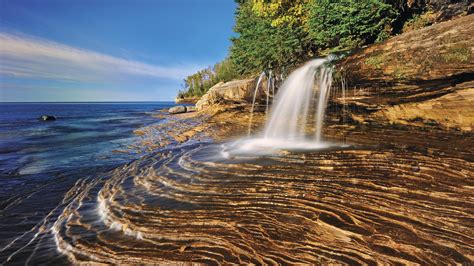 hotels bij hiawatha national forest michigan expedianl