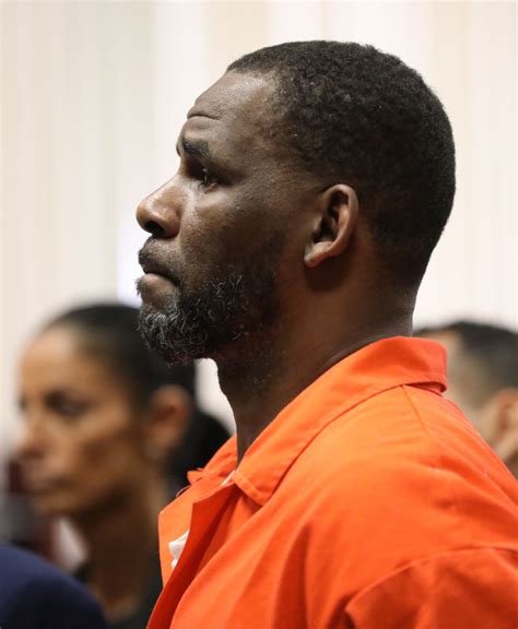 what new charges have been brought against r kelly