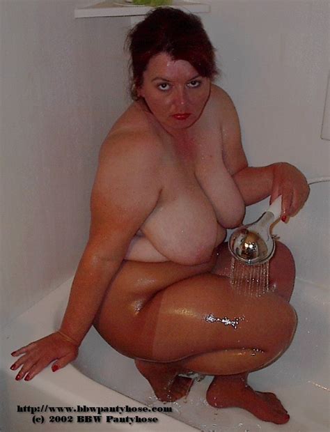 bbw in pantyhose in the shower shaving