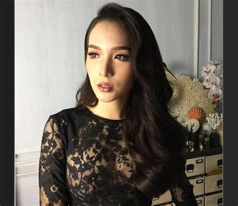 Transgender Model From Thailand Crowned As Miss International Queen
