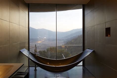 The World S Most Luxurious Hotel Bathrooms Condé Nast
