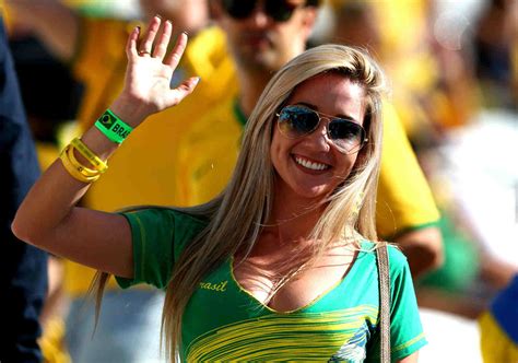 top 10 countries with the hottest female football fans
