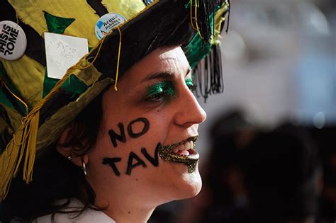 Women Protesting Around The World In Pictures World News The Guardian