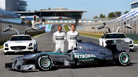 Mercedes W04 Formula 1 Car Showcased At Jerez Autoevolution