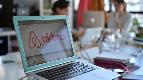 rechter dubbele bemiddelingskosten airbnb zijn illegaal rtl nieuws