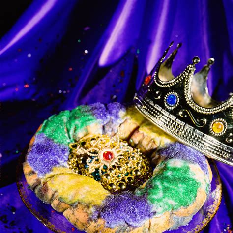 5 facts about king cake