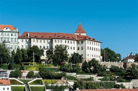 lobkowicz palace prague czech republic hours address
