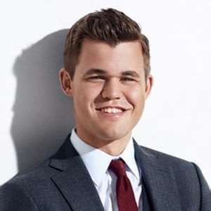 magnus carlsen birthday real  age weight height family facts