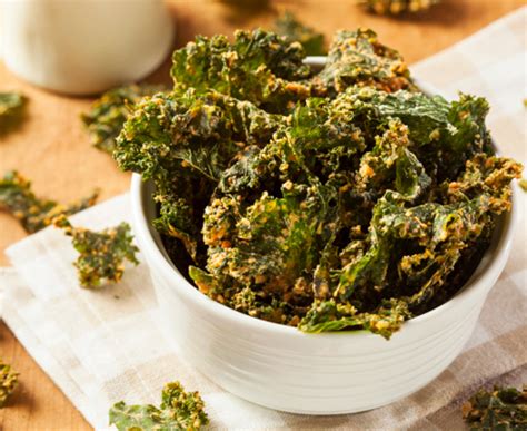 recipe crispy baked kale chips health essentials from cleveland clinic