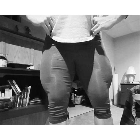Femalemusclepicts Muscle Women Big Legs Leg Press