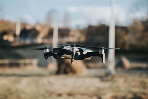 drones fly dronesopedia