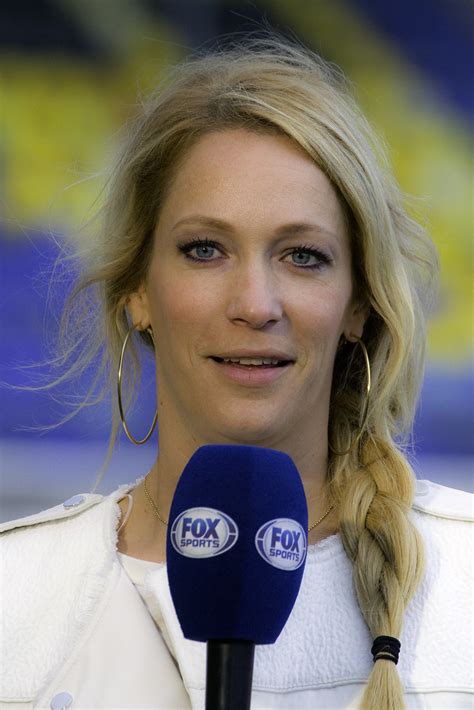 helene hendriks hendriks   distance    call eredivisie players  ze lag