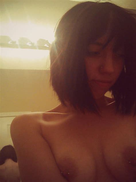 Carly Rae Jepsen Leaked Topless Pictures 1 Pics Xhamster