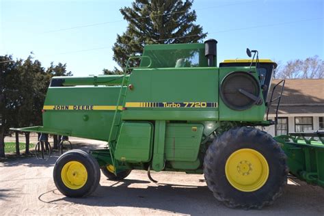 high auction prices   year  john deere  combines