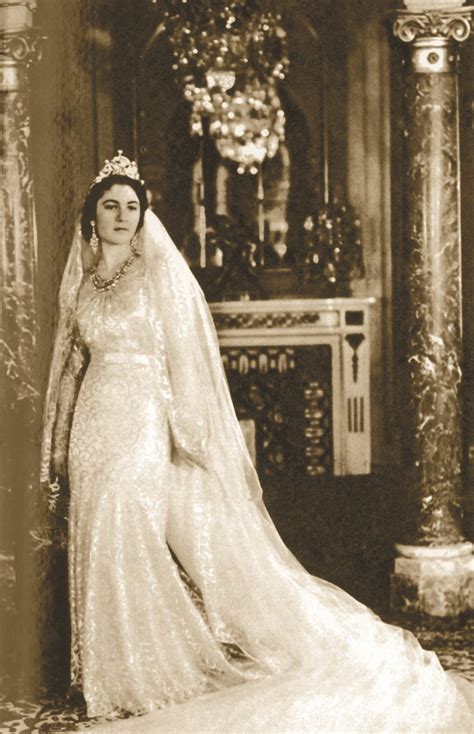 queen farida royal wedding dress royal wedding gowns wedding gowns