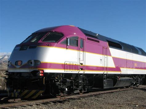 commuter rail plan  connect southern  hampshire  boston chugging