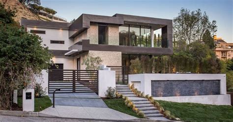 this new house is lighting up the hollywood hills in los