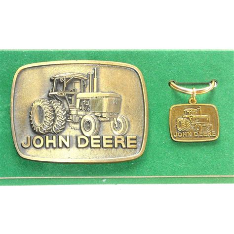 John Deere 4840 Tractor Vintage 1977 Belt Buckle Keyring Set