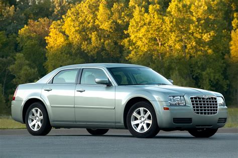 2010 Chrysler 300 Trims And Specs Carbuzz