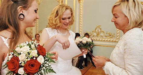 brides marry in russia s first lgbt wedding thanks to legal loophole mirror online