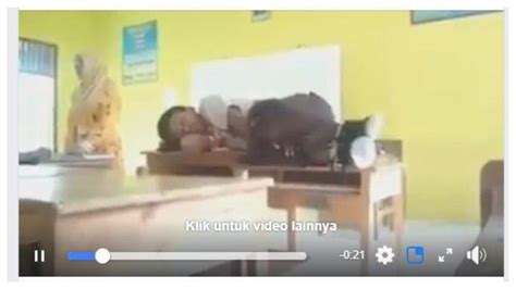 Viral Siswa Tidur Pulas Di Atas Meja Saat Ibu Guru Mengajar Videonya