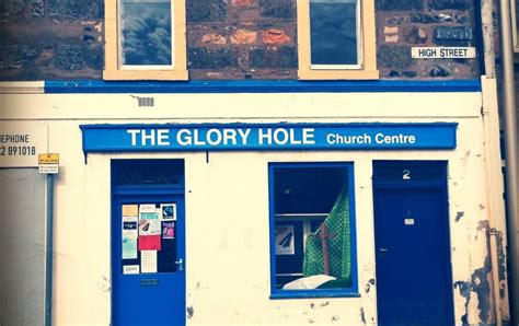26 Funny Rude And Ridiculous Shop Names That Will Brighten Your Day