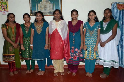 beautiful indian girls kerala college girls pictures