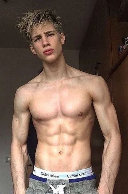 shirtless male muscular hunk gym jock ripped beefcake physique photo