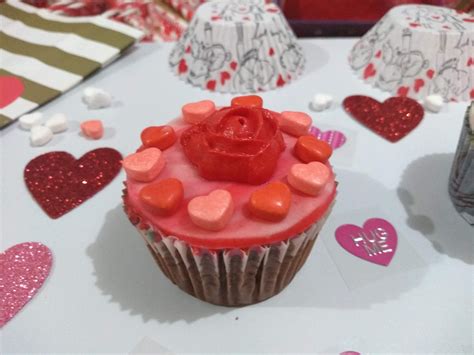 cupcakes del día del amor y la amistad pasteles d lulú cupcakes