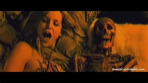 Sheri Moon Zombie In House 1000 Corpses 2004 Xnxx