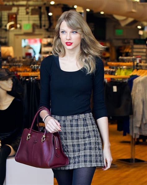 Pin By Linda Buckey On Salvar Taylor Swift Outfits