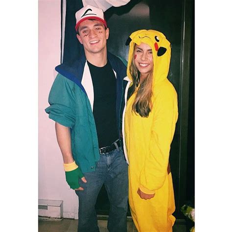 ash and pikachu diy couples costumes funny couple costumes couple