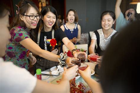 Look At How Cute This Informal Lesbian Wedding In China Was