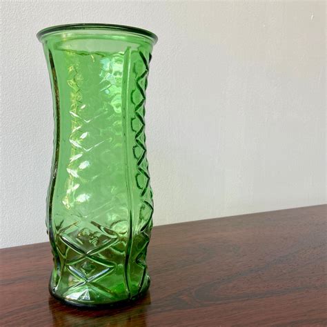 Vintage E O Brody Green Glass Patterned Vase Usa 1960s Etsy