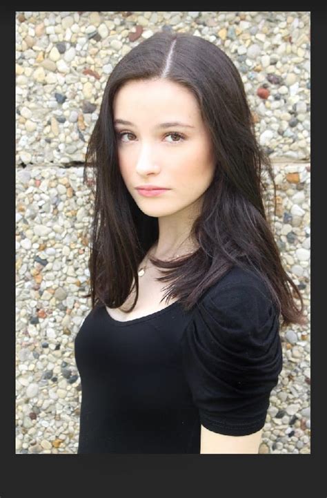 zoe neef professional profile photos and videos on project casting