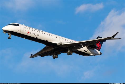 bombardier crj  cl   air canada express aviation photo  airlinersnet