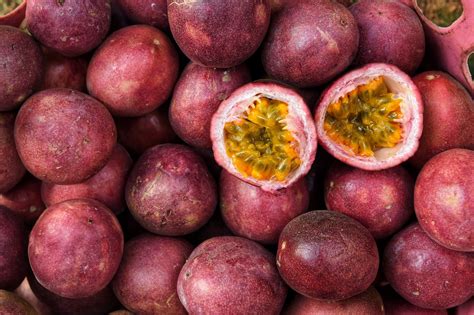 Passion Fruit Vine How To Grow Passion Fruit Passion Fruit Nutrition