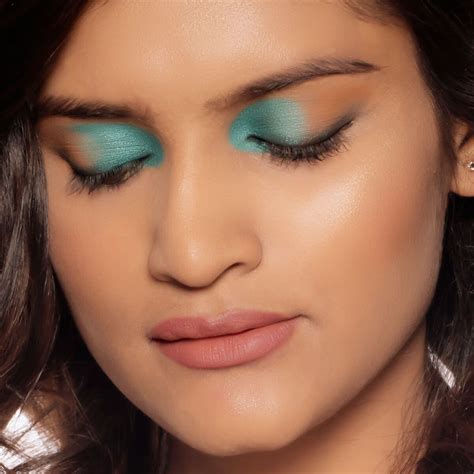 Teal Gypsy Teal Blue Eye Makeup Look Myglamm