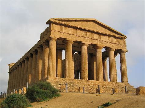 sehen sie die griechischen tempel von agrigento