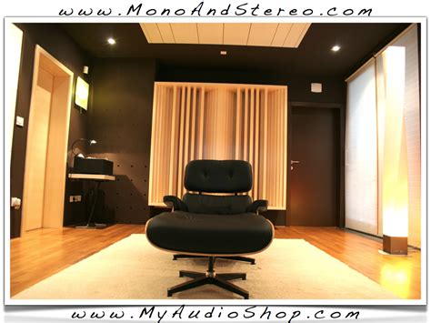 mono  stereo high  audio magazine mono stereo  expanding  listening demo rooms