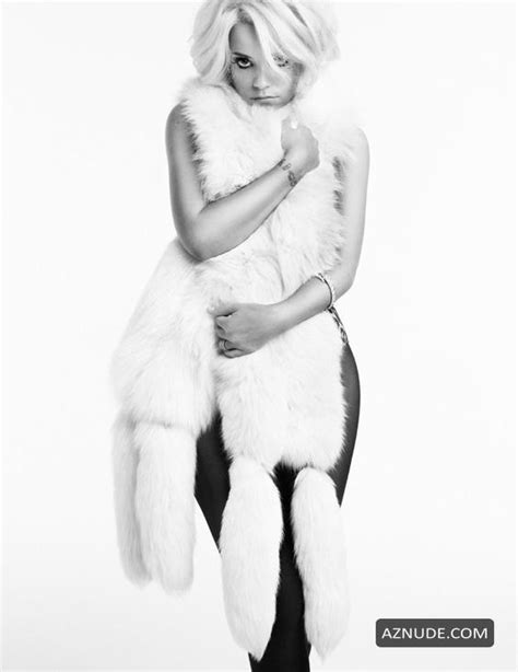 Lily Allen Nude Sexy Black And White Photos From A
