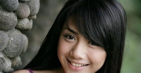 Beautiful Indonesian Girl Dina Aulia Images Center